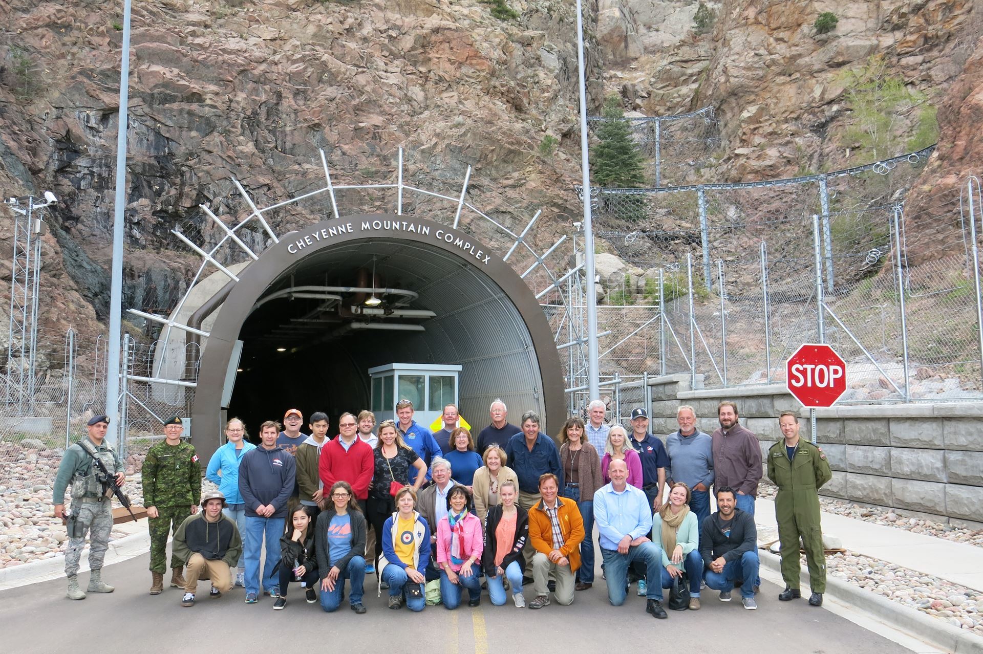 does cheyenne mountain give tours